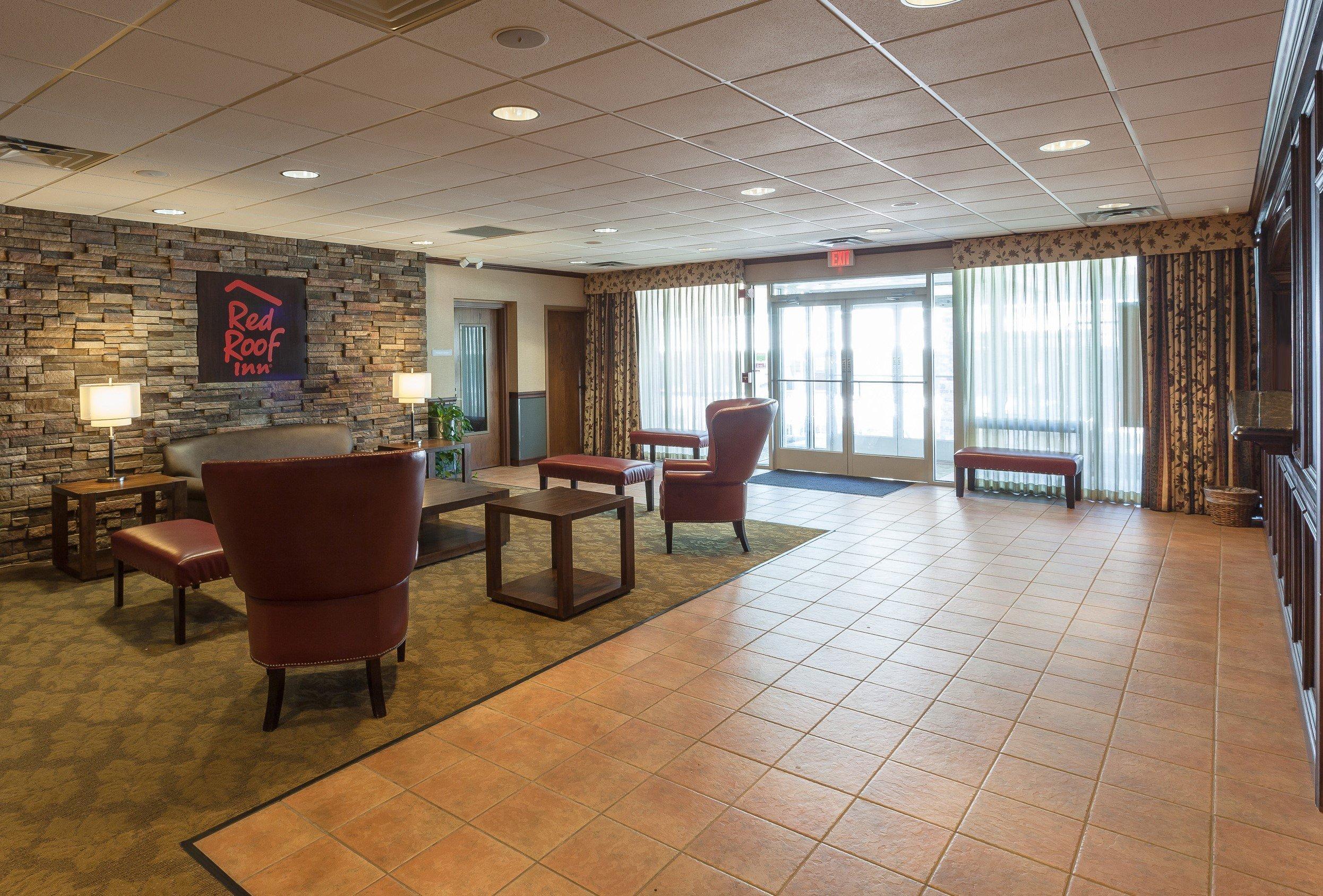 Red Roof Inn & Suites ДеКалб Екстериор снимка