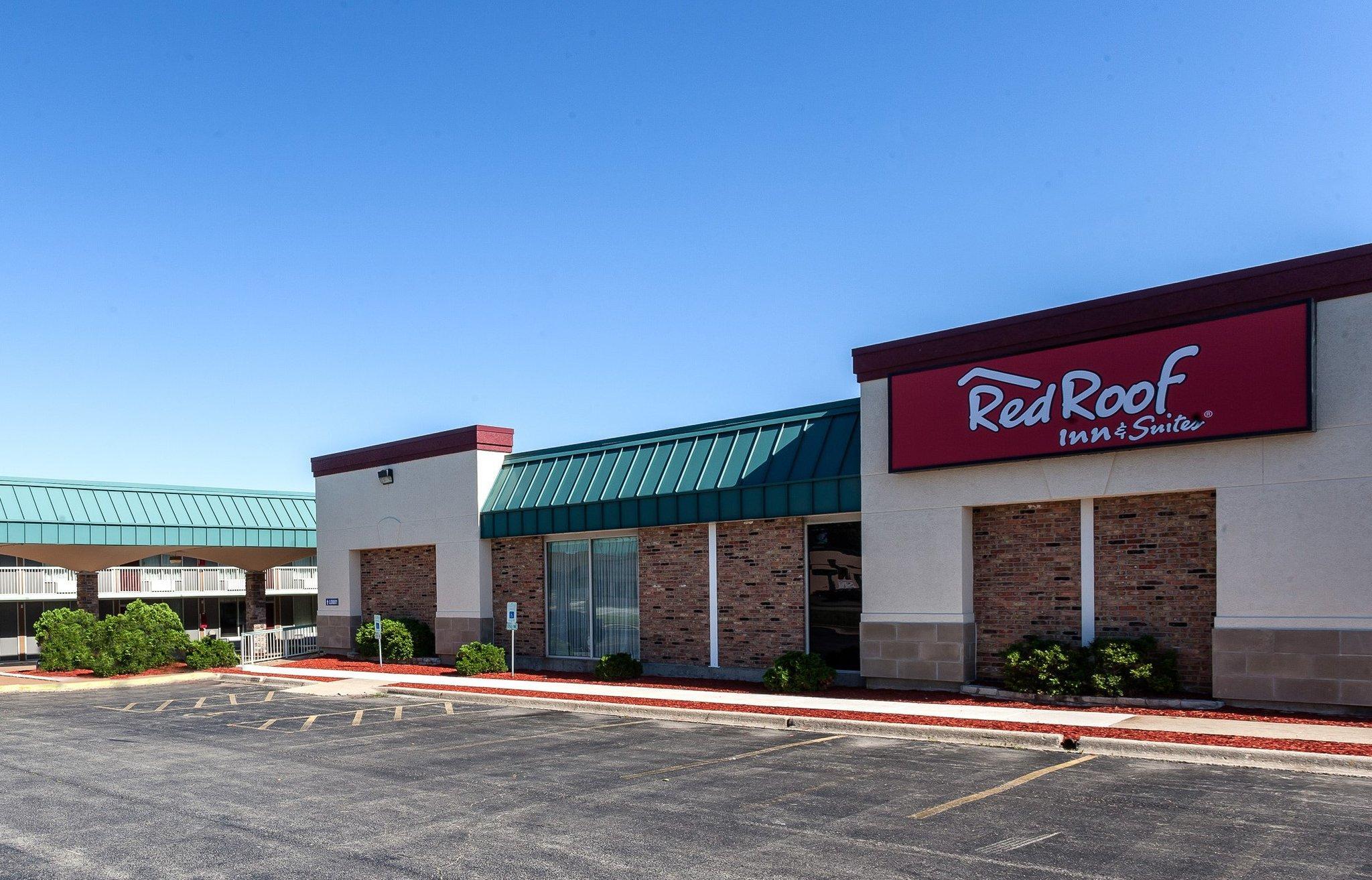 Red Roof Inn & Suites ДеКалб Екстериор снимка