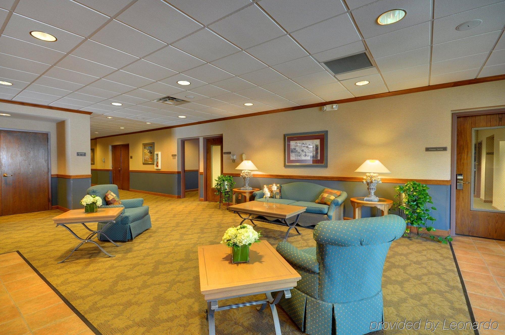Red Roof Inn & Suites ДеКалб Екстериор снимка